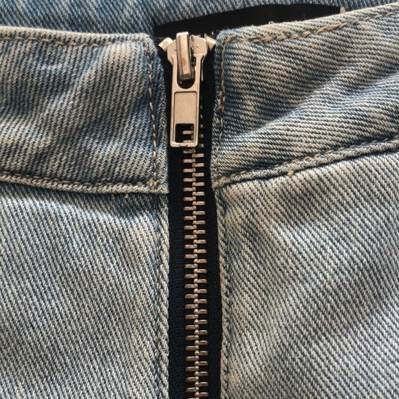 𝅺KENDALL & Kylie Women’s Denim Mini Skirt Zipper Front Size 25 - Picture 6 of 7